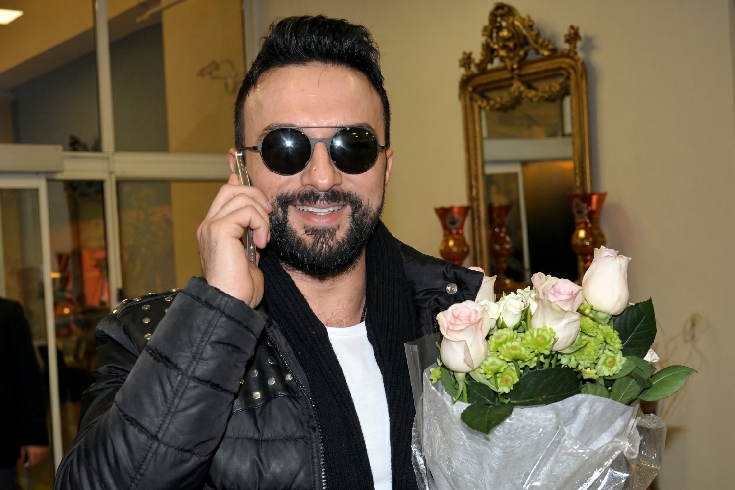 Tarkan'dan Anneler Günü kutlaması