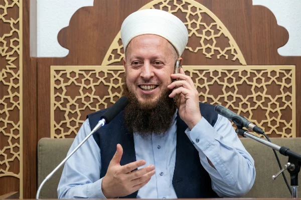 Din Hocasının Ramazan Bayramı'ndaki kutlaması! şaka görseli