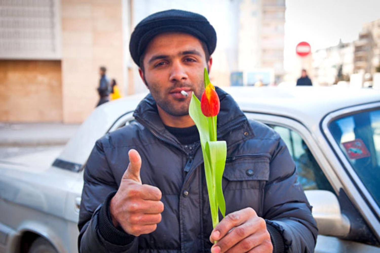 Тюльпан торгуешь?