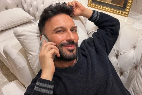 Tarkan Doğum gününü kutluyor şaka görseli
